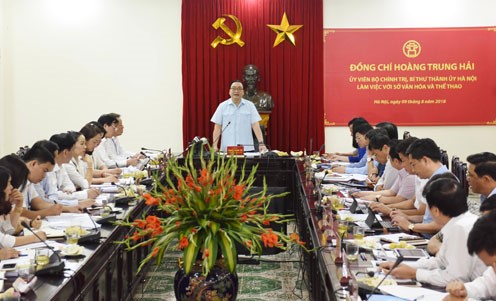 PCT Phùng Thị Hồng Hà tham dự buổi làm việc của Bí thư Thành ủy với Sở Văn hóa và Thể thao